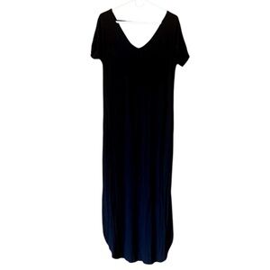 Black Short Sleeve V-Neck Maxi Dress Size Small NWT Flowy Casual Minimalist
